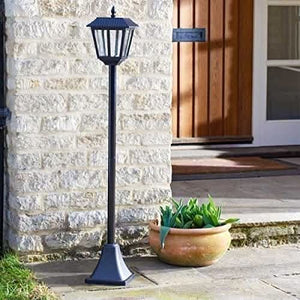 1.3m solar Victorian garden lamppost
