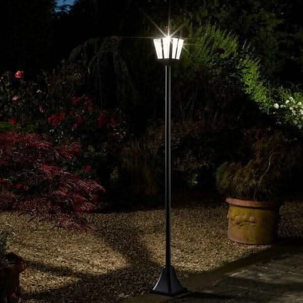 Solar lamp post with teardrop glass lens
