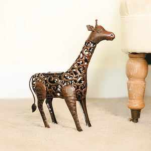 37cm giraffe garden ornament shown from front