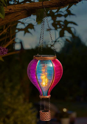 Flickering flame solar garden light