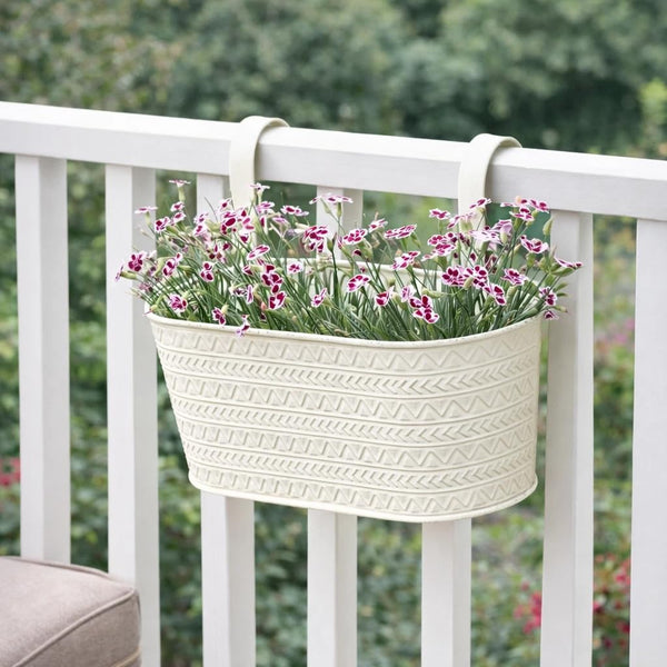 Weather resistant outdoor planter box