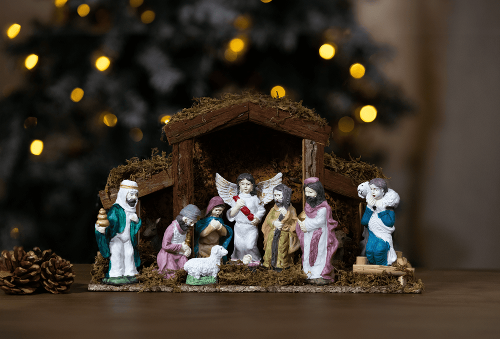 Christmas Nativity scene resin ornament with multicoloured figures