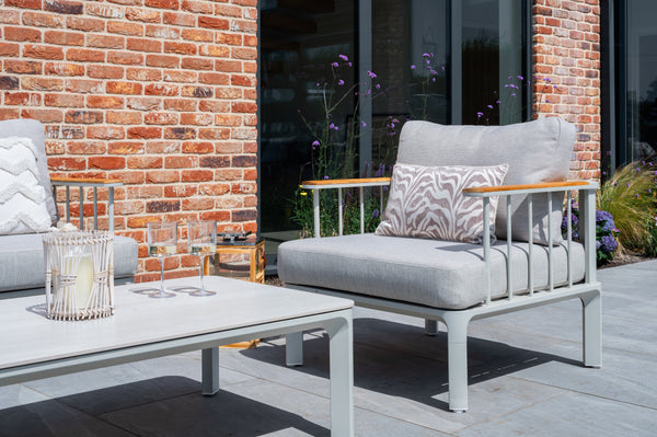 Modern patio seating set