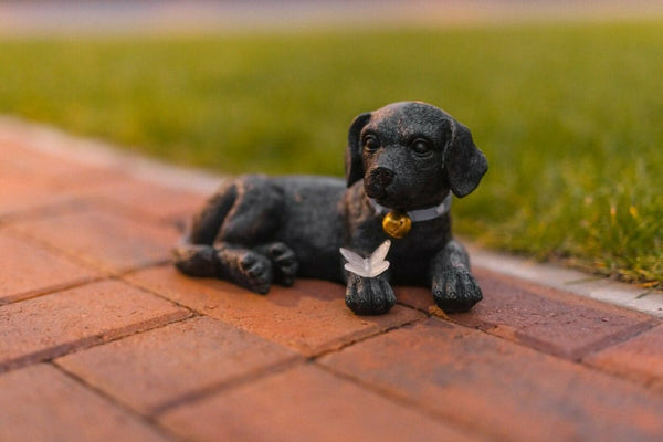 Outdoor solar puppy ornament for flower beds and pathways