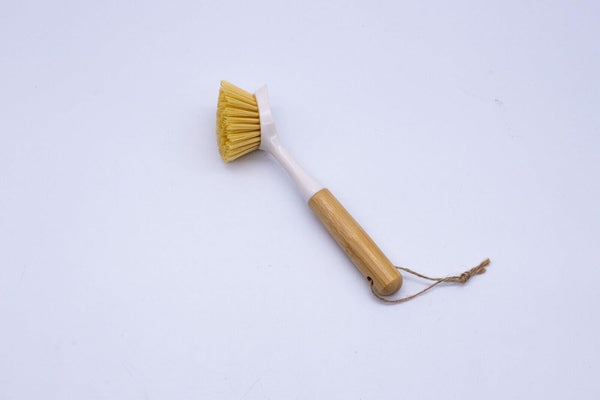 Reusable dish cleaning brush with ergonomic bamboo grip