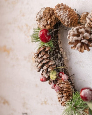 Reusable Christmas wreath with rustic woodland detailing