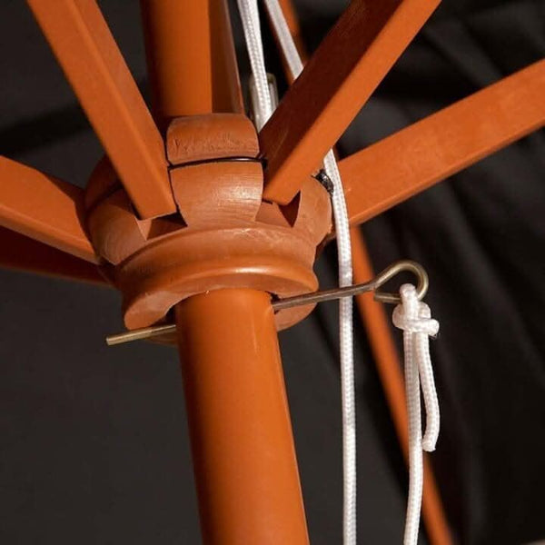 Large garden umbrella with pulley opening system