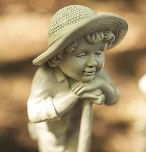 Two resin gardening children garden ornaments