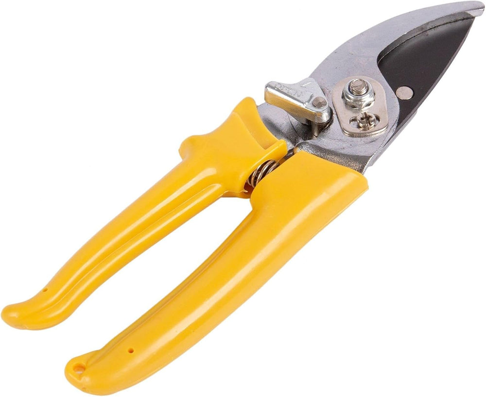 Carbon steel bypass secateurs with ergonomic cushion grip handles.