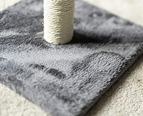 Compact cat scratch post for apartments and small homes