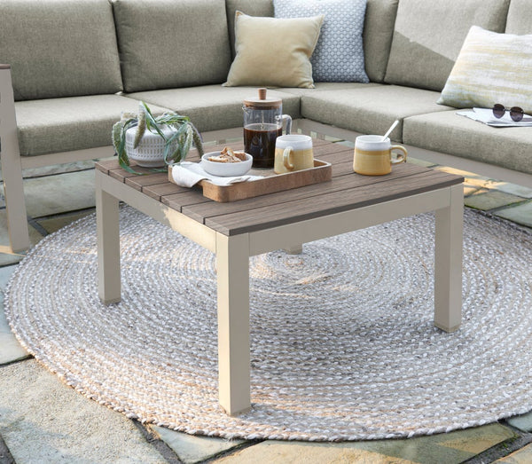 Compact outdoor corner sofa set