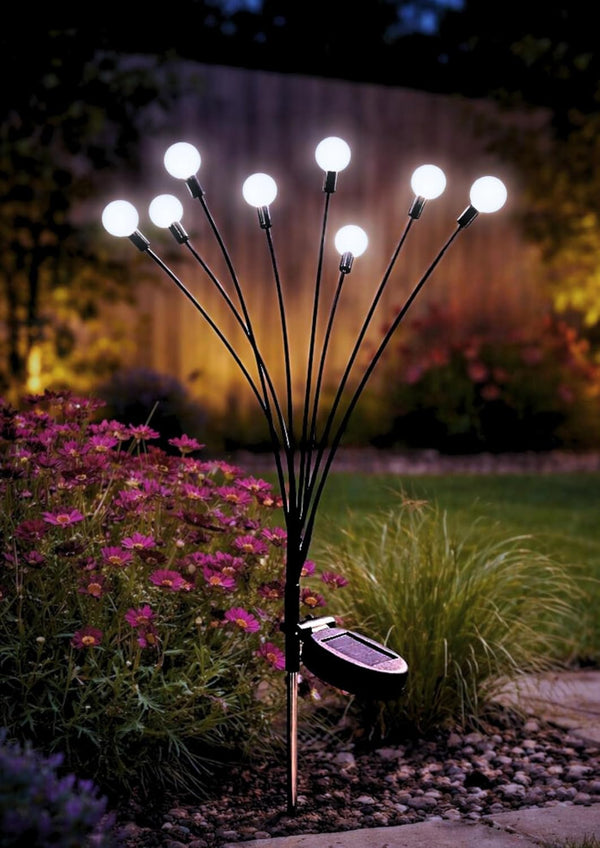 Weather resistant solar pathway light for outdoor use