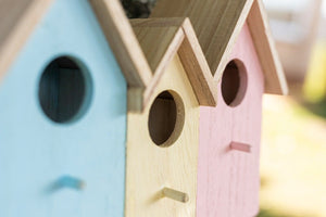 Wildlife garden bird shelter décor