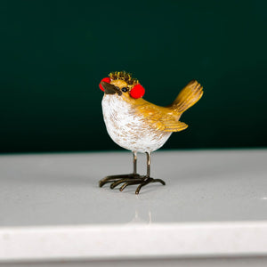 Realistic robin ornament for indoor and outdoor display