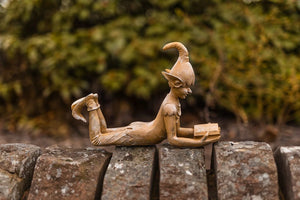 Decorative reading elf figurine