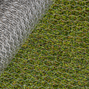 Galvanised wire mesh garden fence netting roll