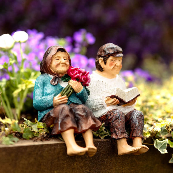 Light up outdoor garden ornament set