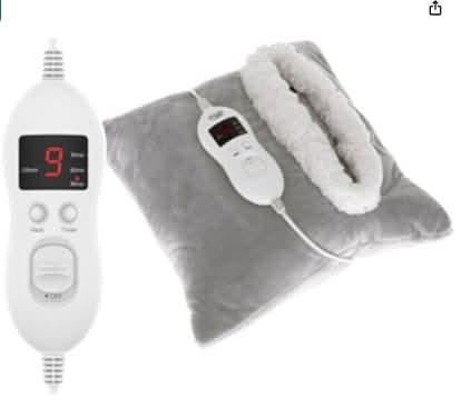 Heated fleece pillow with eight heat settings