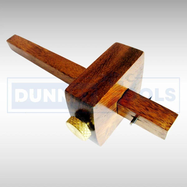 Joinery measuring tools for carpenters