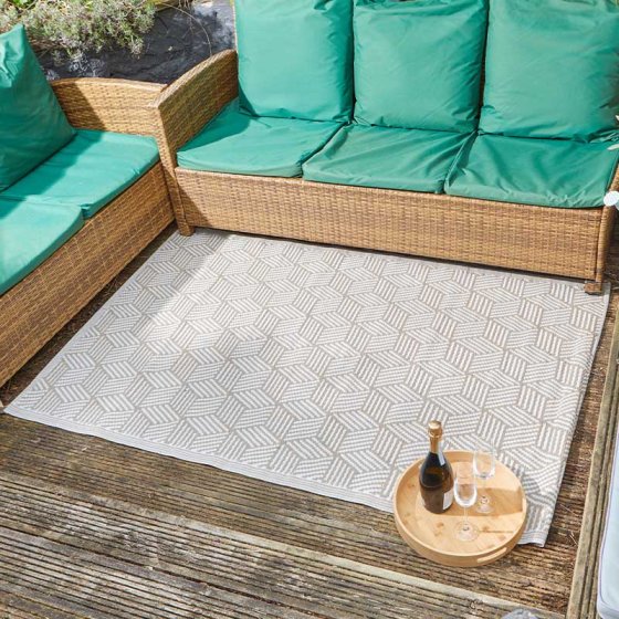 Large 160 x 230cm alfresco indoor outdoor patterned rug