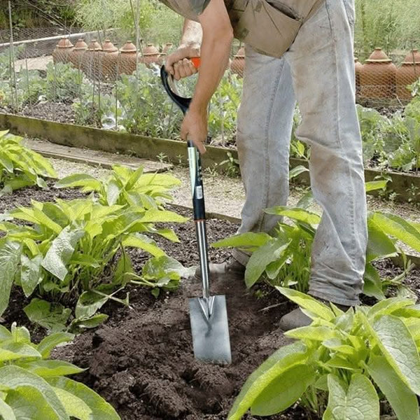 long-lasting-polished-stainless-steel-digging-spade