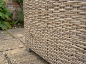 Modern outdoor lounge furniture