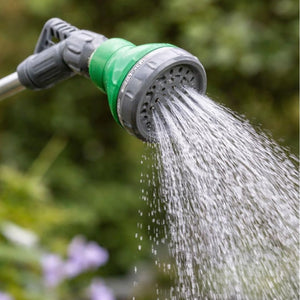 Water spray lance for garden watering