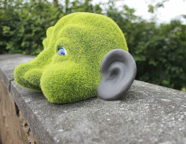 Novelty peeking head ornament for garden