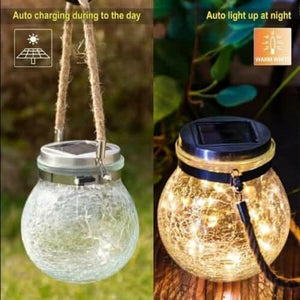 Outdoor crackle glass solar jar light for summer evenings