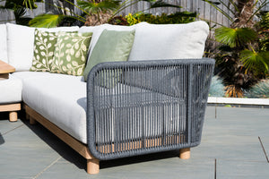 Luxury outdoor dining furniture