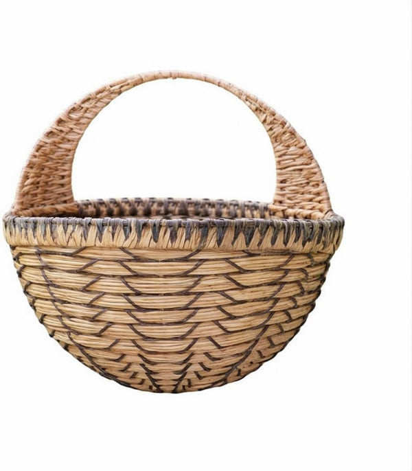 Round hanging planter for outdoor flowers