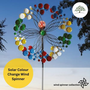 Solar powered wind spinner with crackle glass