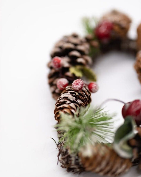 Rustic pinecone heart ornament for Christmas decorating