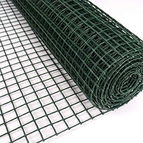Plastic mesh garden fence roll for plant protection