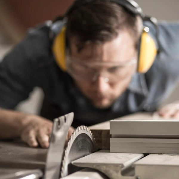 Professional wood cutting saw blades
