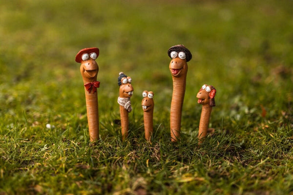 resin worm figurines
