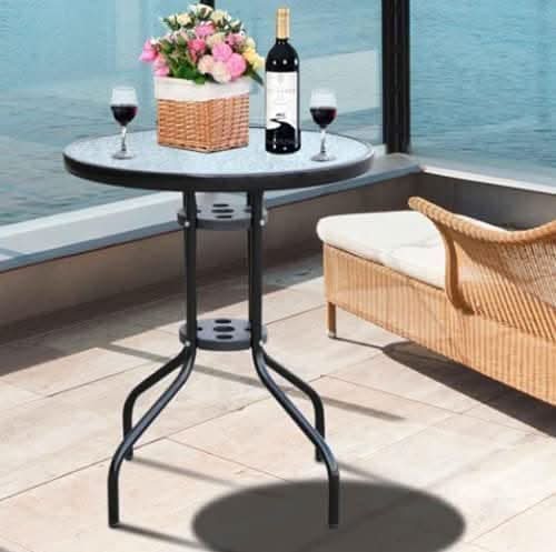 round-shaped-bistro-style-classic-table-for-indoor-and-outdoor