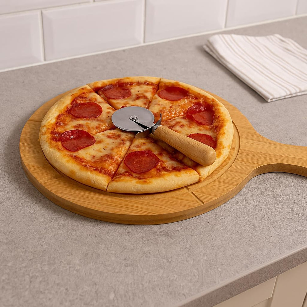 Round bamboo pizza cutting board with handle