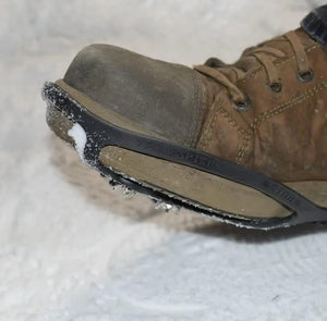 Ice and snow traction grips for footwear