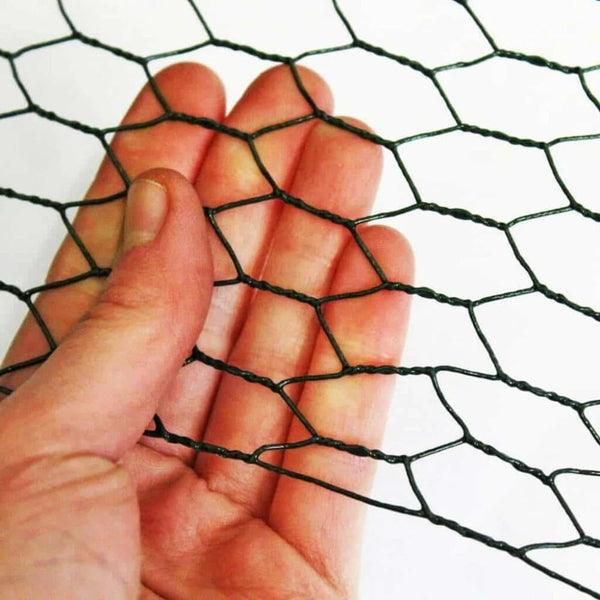 Outdoor pet barrier wire mesh roll