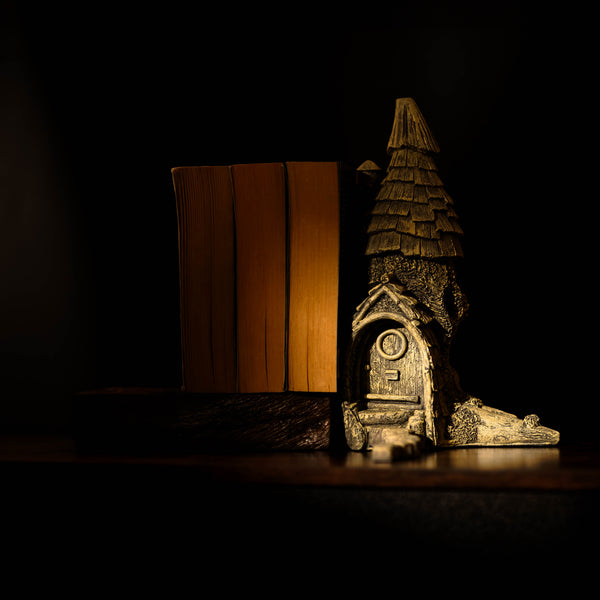 31cm stone effect garden ornament shown from the front
