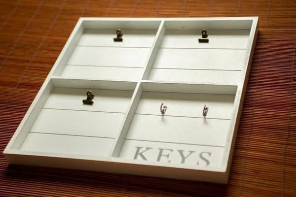 Decorative wooden key holder with memo clips and photo display