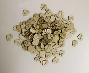 Mr and Mrs wooden heart table confetti