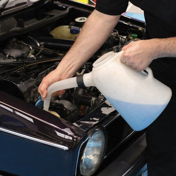 5L Measuring Jug With Lid & Spout Car Engine Oil Antifreeze Filler Measure Home