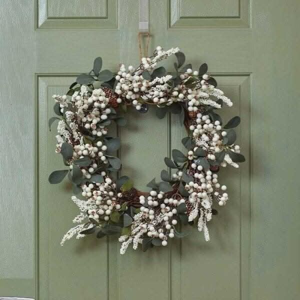 Winter berry Christmas Wreath
