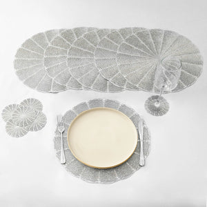 Set of 6 Silver Round Placemats And Coaster
