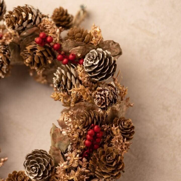 Reusable hanging Christmas wreath for winter decorating