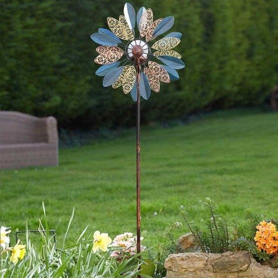 Bronze solar wind spinner with crackle glass globe