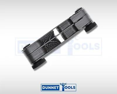Precision screw thread checker for workshop use.