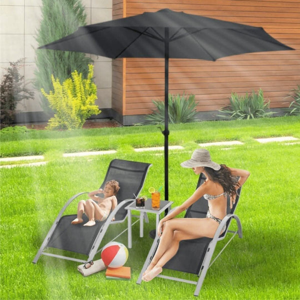 Black polyester parasol with six steel ribs